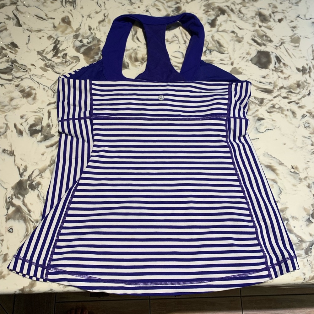 Gently worn Lululemon tank top great condition